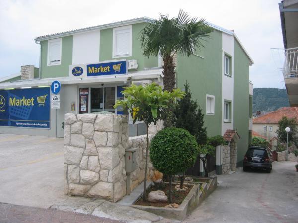 -Villa Sjor -Primosten-Apartmani- Has 2 Large Apartments And 2 Smaller Ones -Primosten Lokvice 6 외부 사진