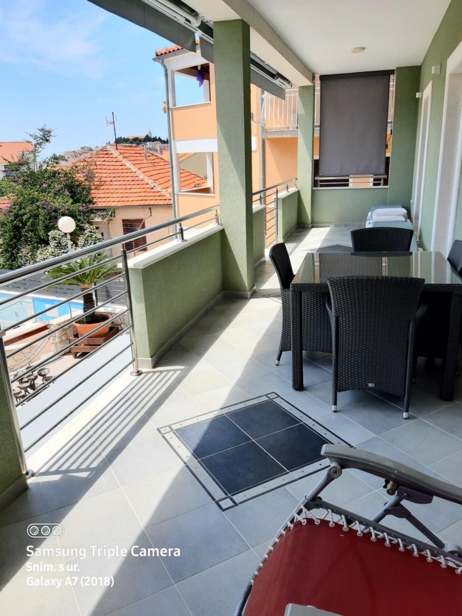 -Villa Sjor -Primosten-Apartmani- Has 2 Large Apartments And 2 Smaller Ones -Primosten Lokvice 6 외부 사진